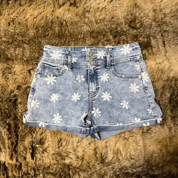 No Boundaries NOBO Daisy Print Denim Shorts • Juniors 9 • Double-Button Cuffed - Picture 1 of 10